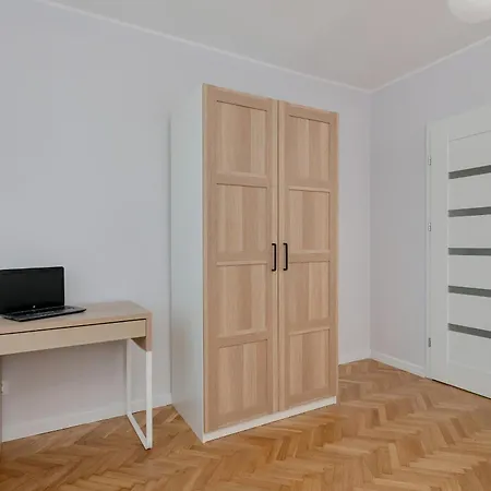 Exclusive Martina With Free Parking Close To And Pier By Renters Apartment *
