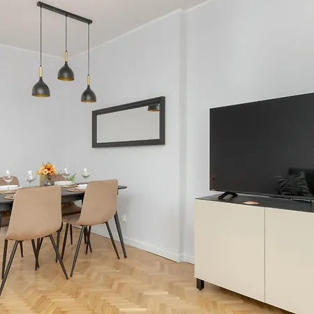 Exclusive Martina With Free Parking Close To And Pier By Renters Apartment Zoppot