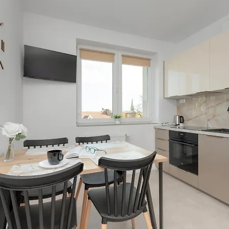 Exclusive Martina With Free Parking Close To And Pier By Renters * Zoppot