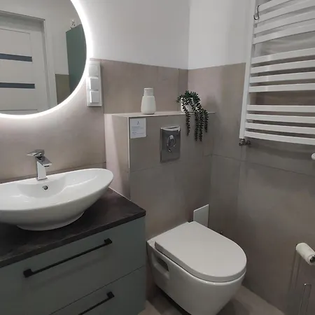 Exclusive Martina With Free Parking Close To And Pier By Renters Apartamento *
